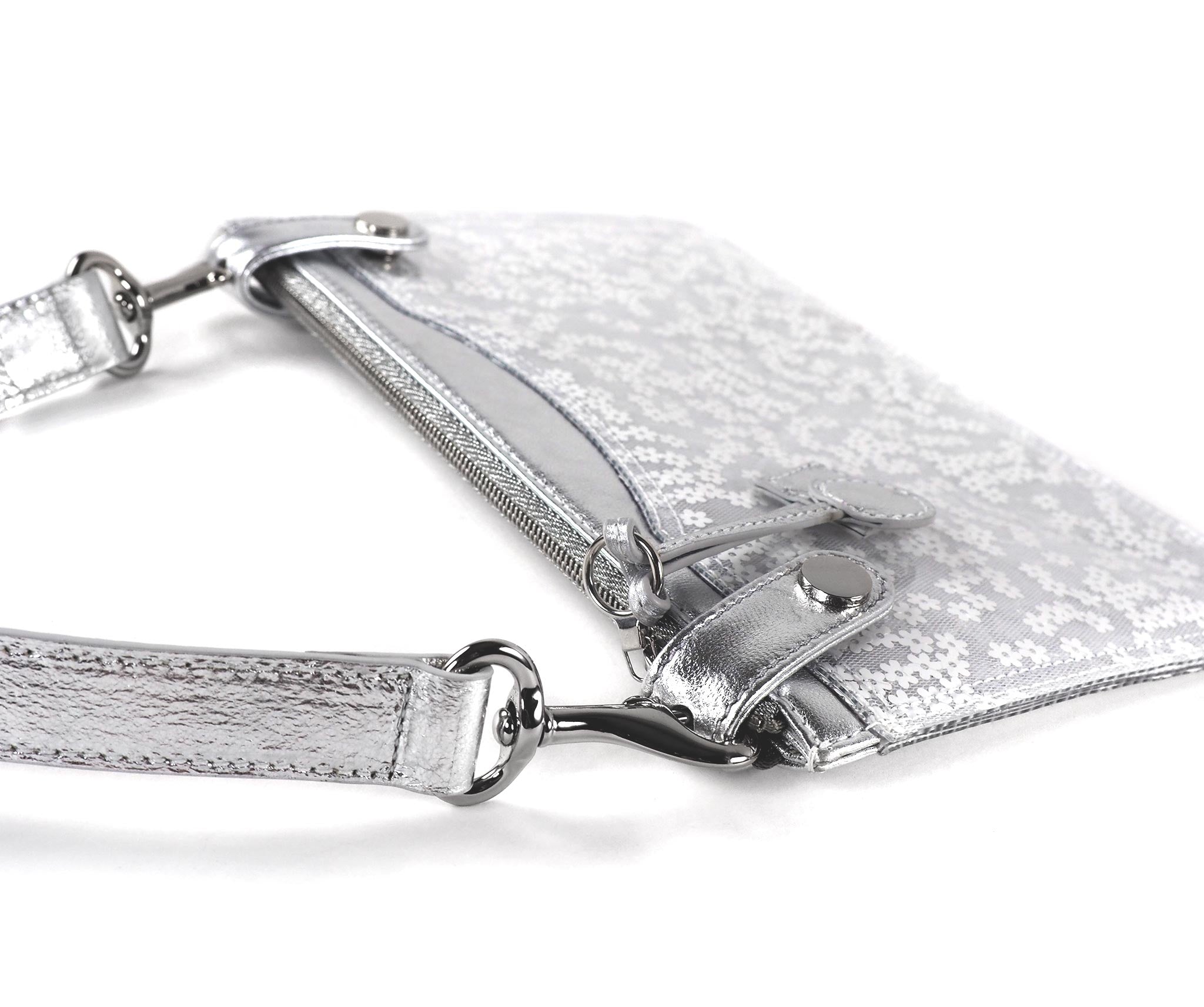 Long Strap in Silver Metallic Leather – OM NYC